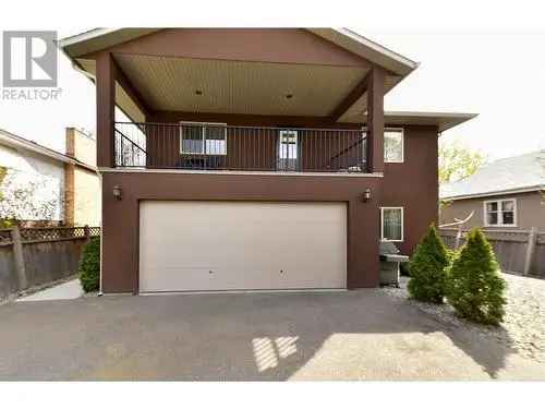 Kelowna Duplex - 2 Homes on 1 Lot - Short Term Rental Potential