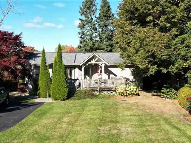 Bungalow on Quiet Street with Ravine Lot Near Downtown