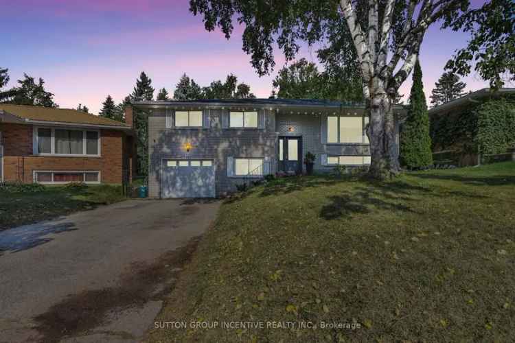 House For Sale in Barrie, Ontario