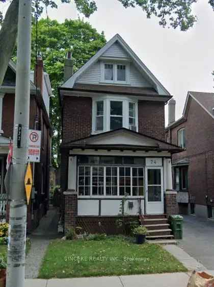 House For Sale in Toronto, Ontario