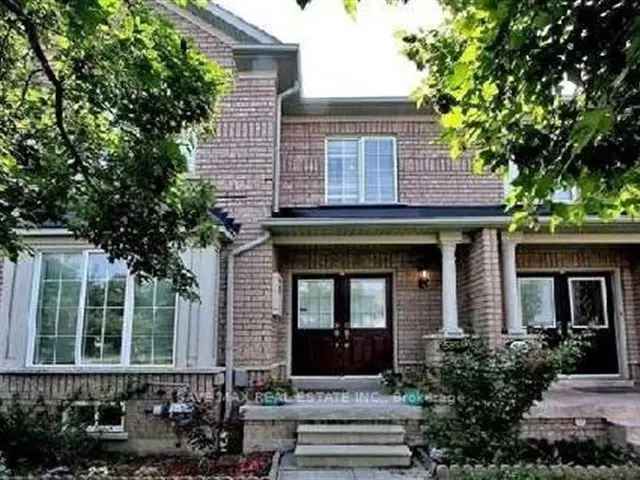 Townhouse For Rent in Mississauga, Ontario