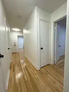 5 rooms apartment of 80 m² in Montreal