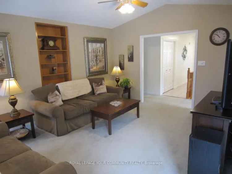 1521 sq ft 4+1 Bedroom Bungalow Near Amenities