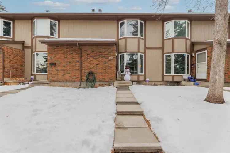 House For Sale in Calgary, Alberta