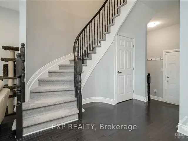 Carleton Place Townhome: Hardwood Floors, Granite Counters, Finished Basement