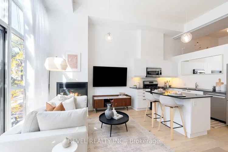 Modern Roncesvalles Loft 2BR 126 Ceilings