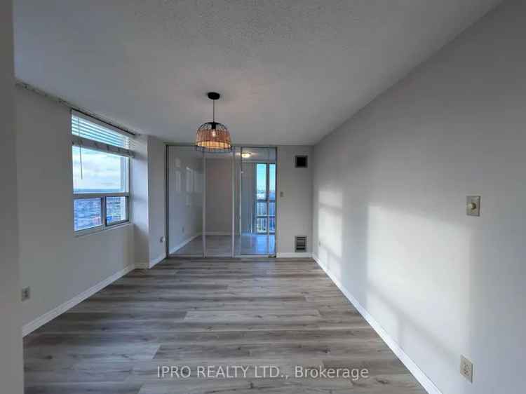 Amazing Renovated 1600 Sq Ft Suite in Mississauga