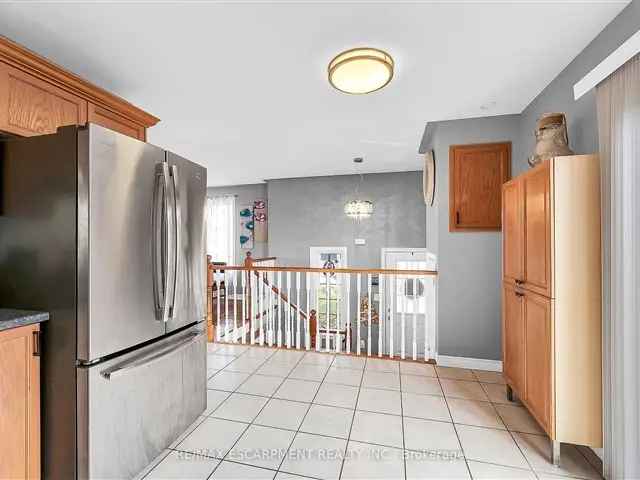 House For Sale in Hagersville, Ontario