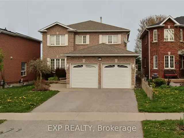 Charming 4-Bedroom Barrie Home Near Little Lake