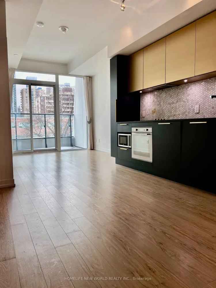 Buy Condo in Downtown Toronto with 2 Bedrooms and Den