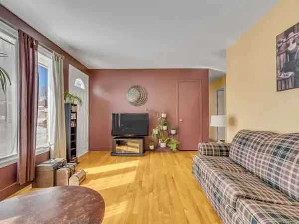 4 Bedroom Bungalow for Sale Quebec North Shore