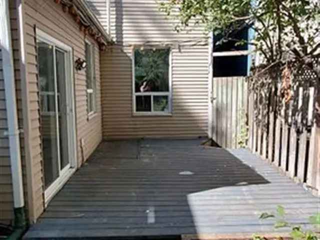 House For Sale in 13, Clark Street, Toronto, Ontario