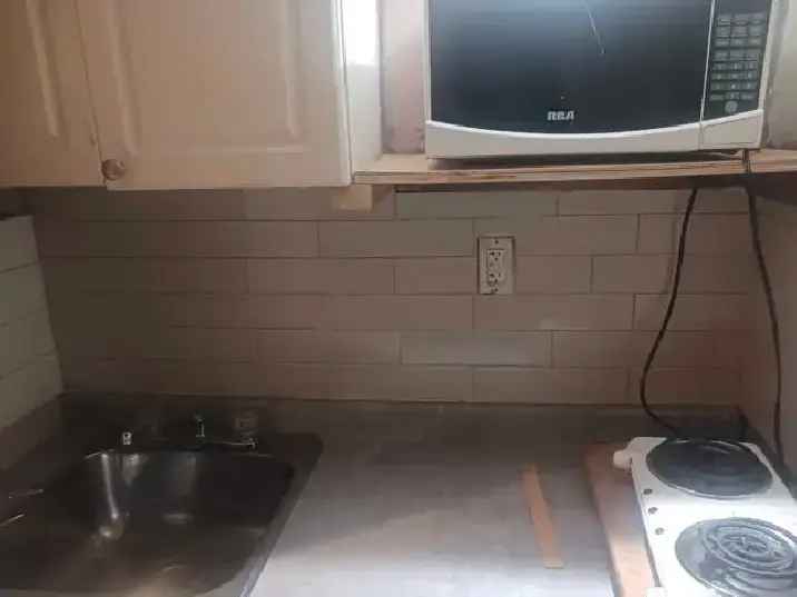 1 Room for Rent