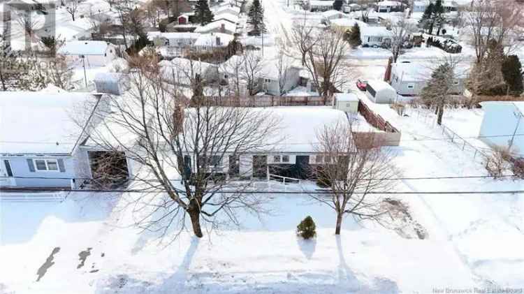 3-Bedroom Bungalow East Side Updated Kitchen Fully Fenced Yard