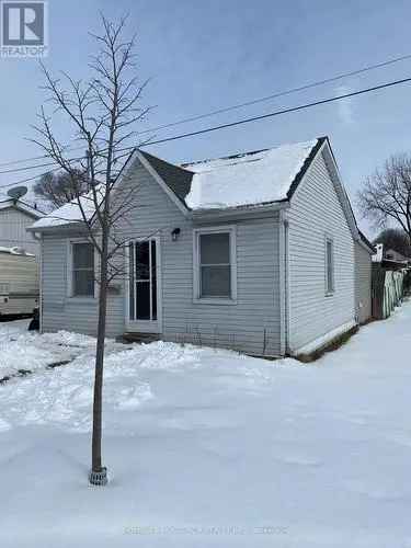 Cozy House for Sale in Brantford with Renovations and Deep Backyard