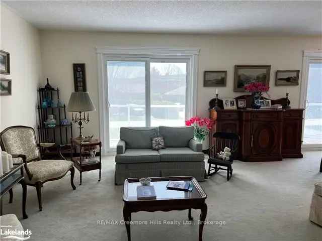 Spacious Family Home in Creemore ON 4 Bedrooms 3 Bathrooms