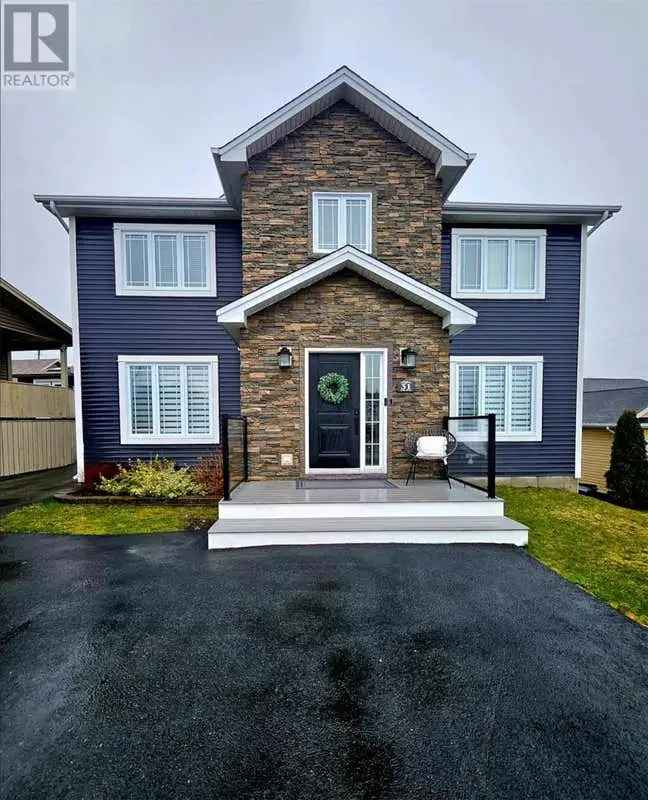 Luxury Executive Home with Basement Apartment in Paradise