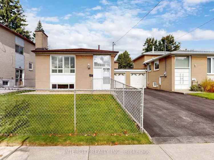 4 Bedroom Home Newton Brook West 3 Car Parking Finished Basement