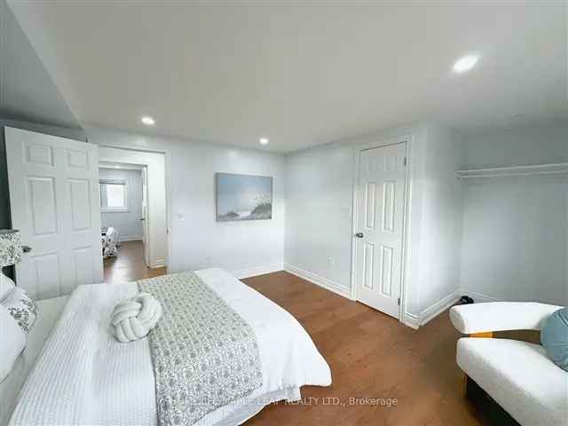 Renovated 3 1 Bedroom Townhouse with Walk Out Basement Near Hwy 401