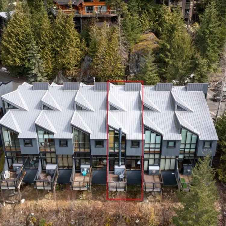 Whistler Creekside Townhouse 3 Bed 2 Bath Sundeck Mountain Views