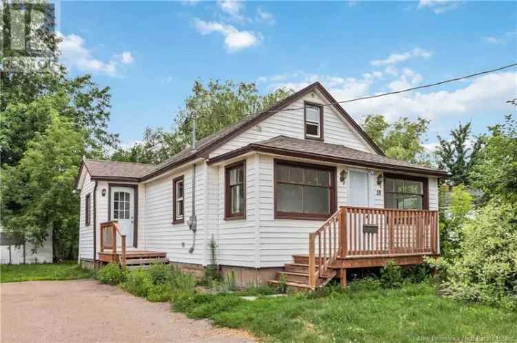3 Bedroom House - Starter Home or Investment Opportunity