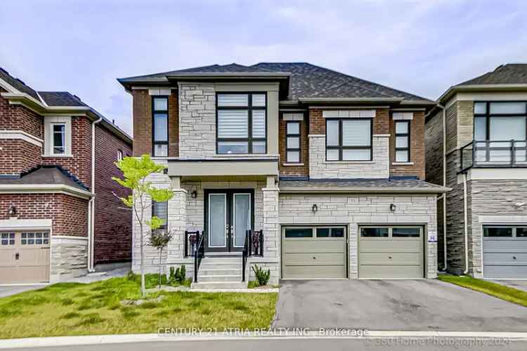 House For Sale in Aurora, Ontario