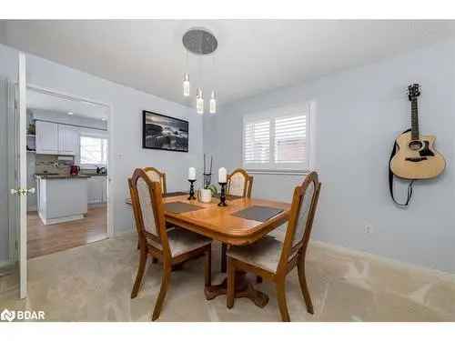 3 Bedroom Barrie Bungalow - Ardagh Neighborhood
