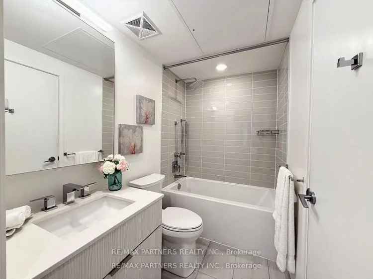 House For Sale in 25, Richmond Street East, Toronto, Ontario