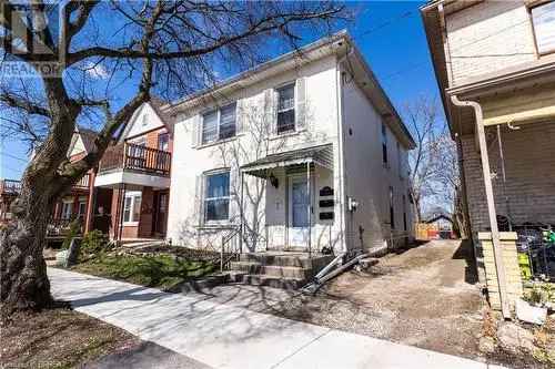 Brantford Duplex Investment Opportunity Near Laurier University