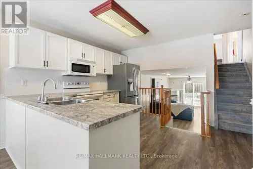 House For Sale In Barrie, Ontario