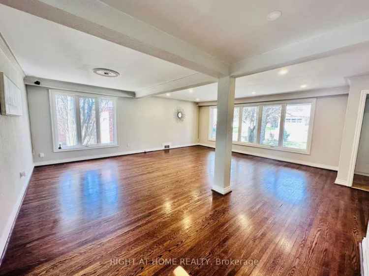 House For Sale in Toronto, Ontario