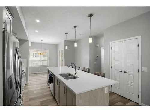 3 Bed 2.5 Bath Townhouse in Harvest Hills Calgary