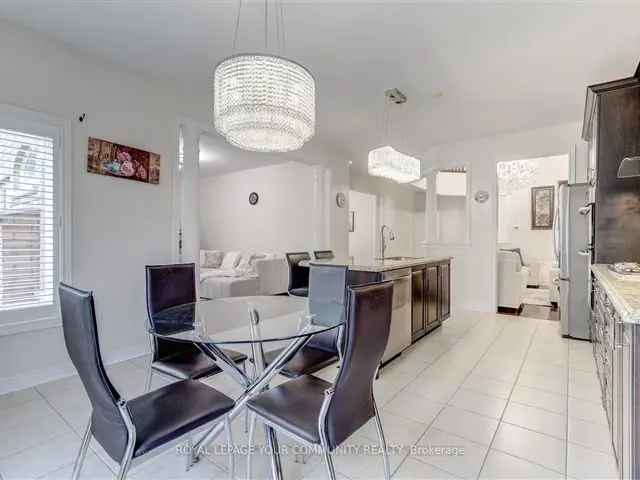 House For Sale in Vaughan, Ontario