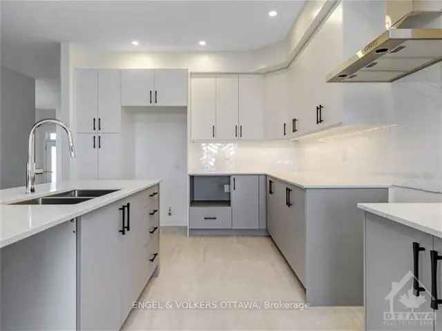 House For Sale in Ottawa, Ontario