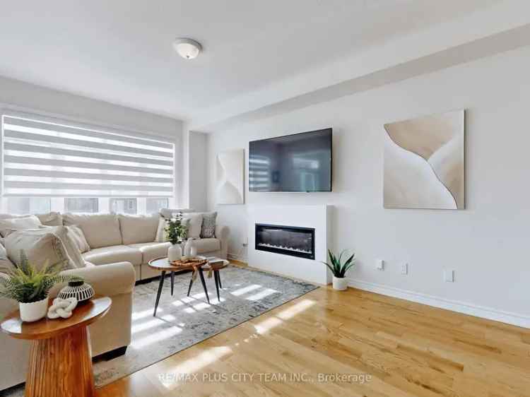 Bright 4 Bedroom Detached Home in North Oshawa