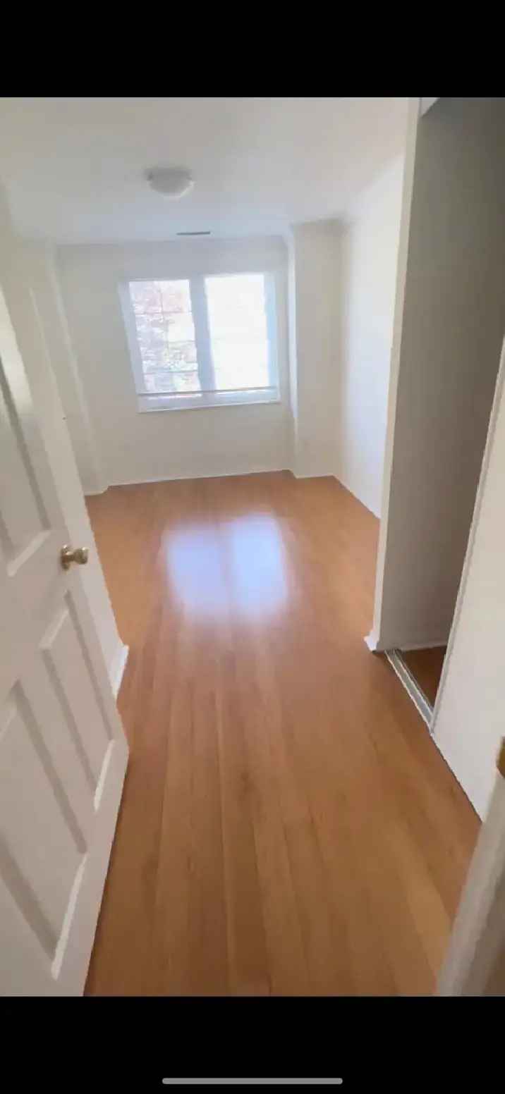 Room for Rent - Private/Sharing