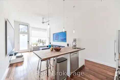 4 rooms house of 773 m² in Toronto