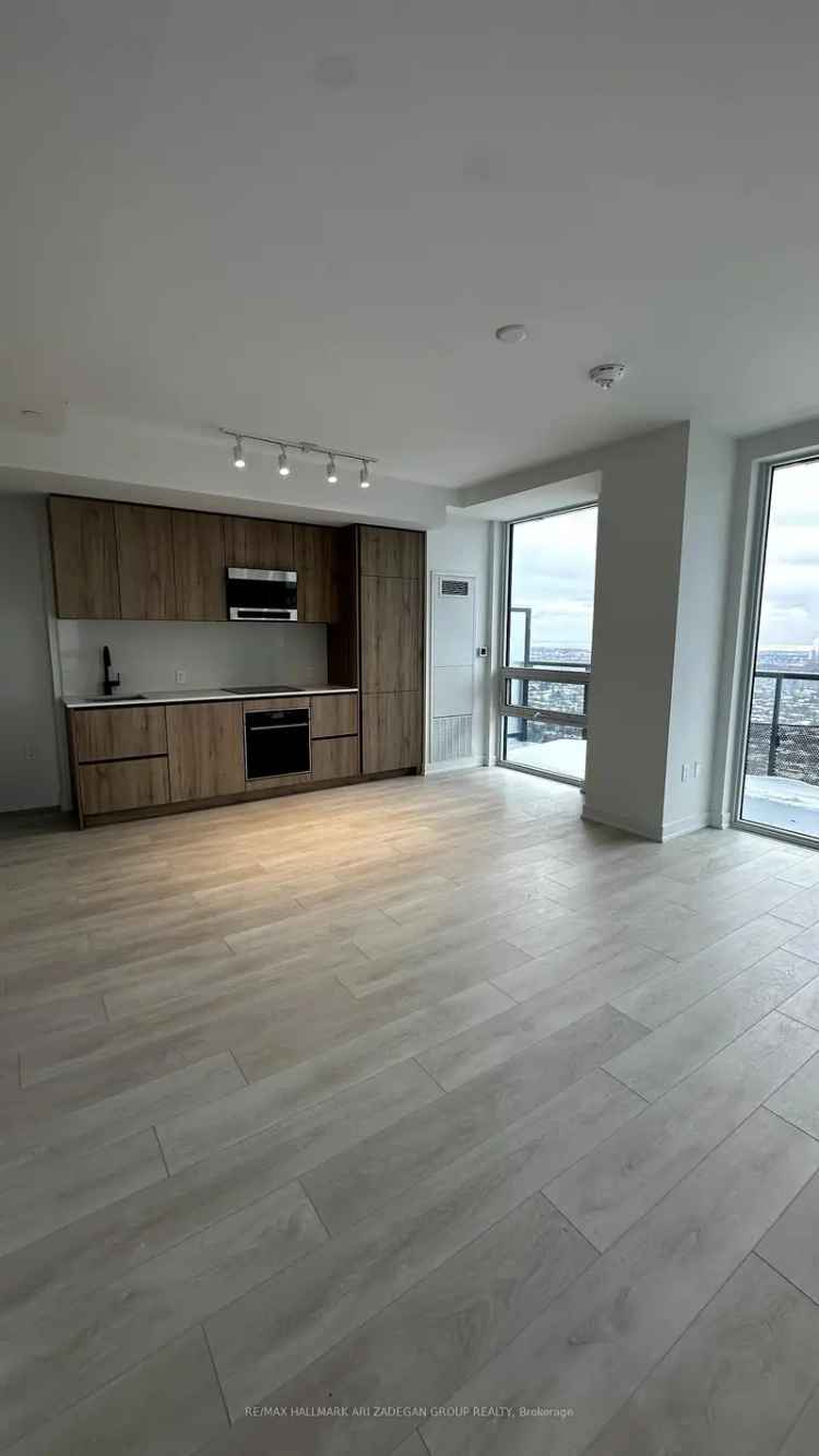 Buy Modern 3 Bedroom Condo in Toronto with Stunning City Views