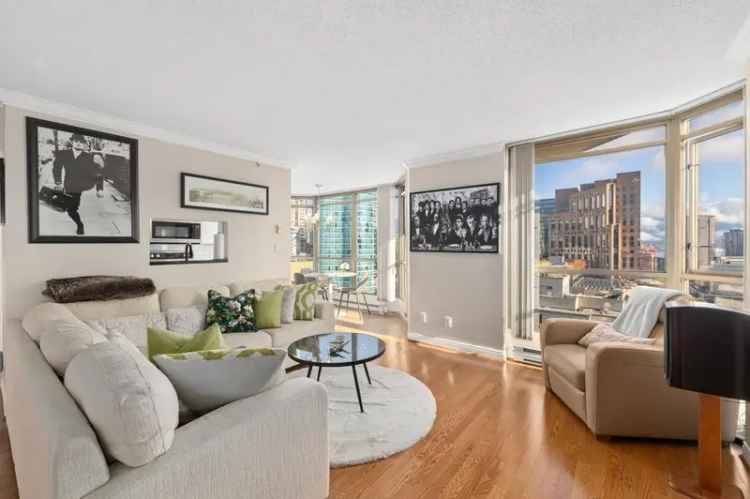 Jardines Lookout 2-Bed 2-Bath Condo Panoramic Views Downtown Vancouver