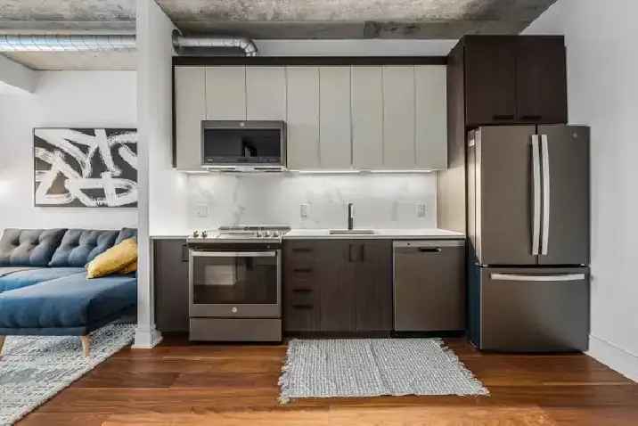 Stylish 1-Bedroom   Den Residences