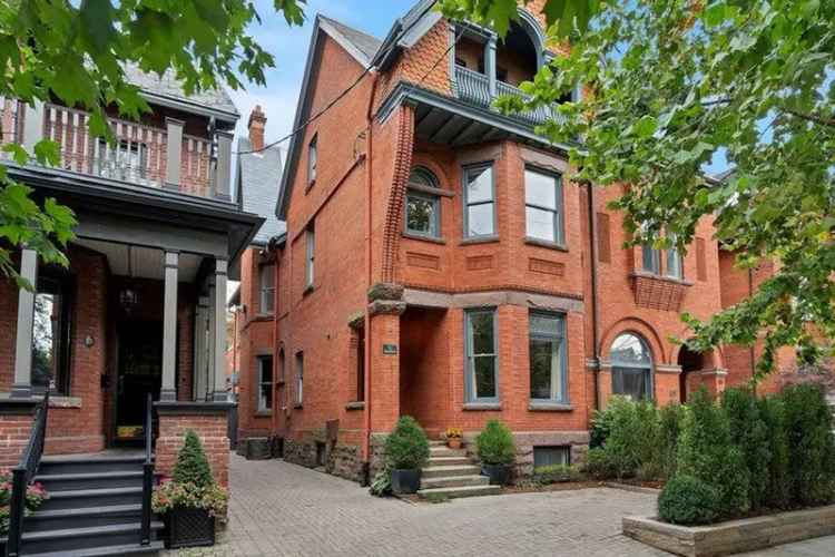 This Victorian Beauty Brings the Bridle Path to the Annex