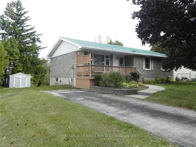 Affordable Brick Bungalow 3 1 Bedrooms 2 Baths Great Neighborhood