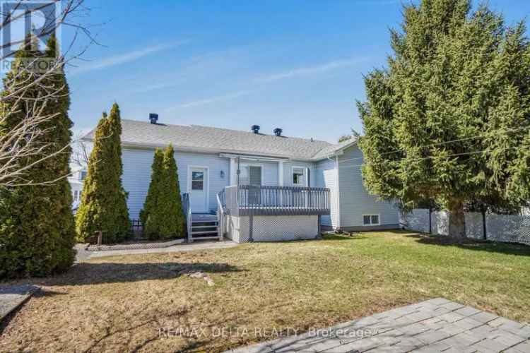 Modern Bungalow in Vankleek Hill 3 Beds 2 Baths ICF Construction Large Yard