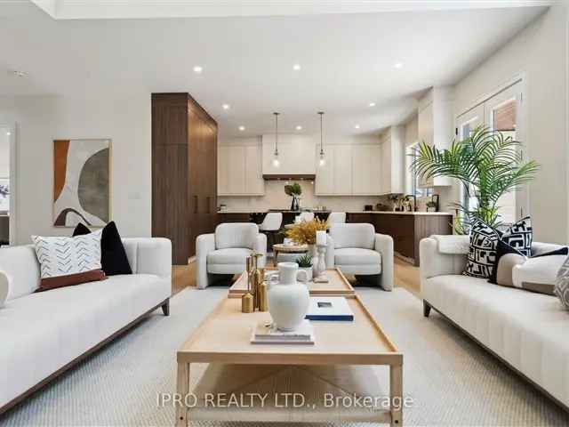 House For Sale in Oakville, Ontario