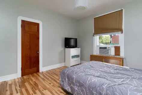 10 Room House 108m2 Montreal High End Rental