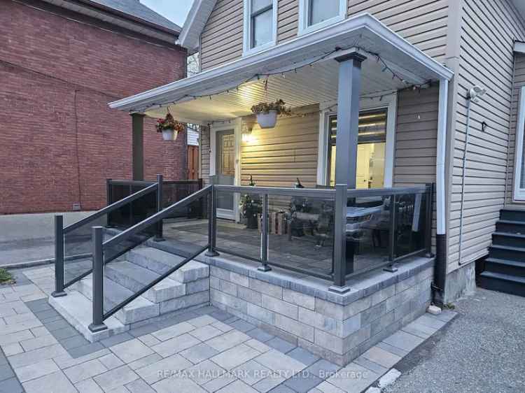 House For Sale in Oshawa, Ontario