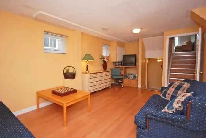 Room for rent near Seneca College