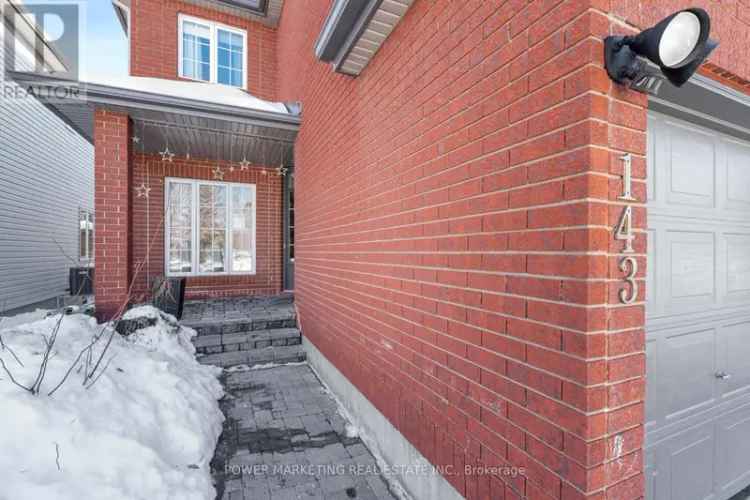Buy Spacious Home with Ravine View in Ottawa with 4 Bedrooms and Den