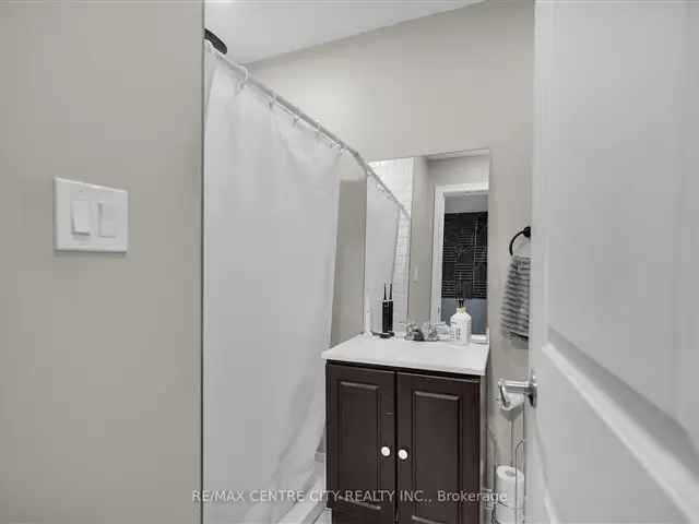 House For Sale in 1050, Margaret Street, London, Ontario