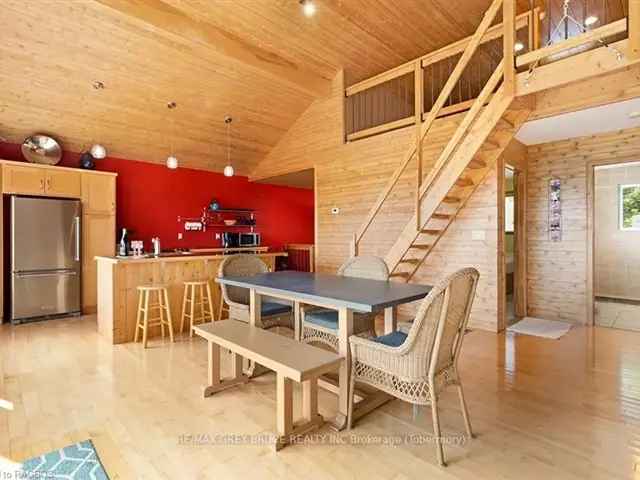 3-Bedroom Waterfront Home Georgian Bay 2200Sqft